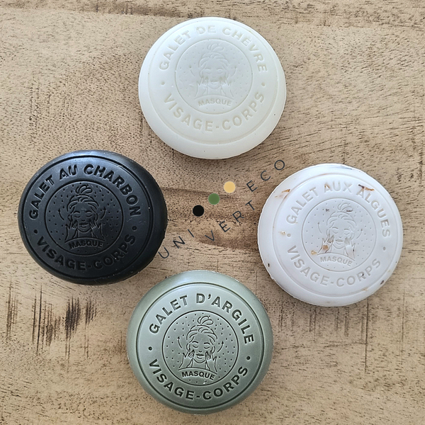 Le galet masque solide visage et corps au lait d'ânesse bio et au charbon noir : le lait d'ânesse va préserver la peau du dessèchement, le charbon noir va avoir une action détoxifiante. Le galet masque au lait d'ânesse bio et aux algues vont jouer un rôle exfoliant.  Au lait d'ânesse bio et à l'argile verte lutte contre les excès de sébum qui rendent la peau grasse. Celui au lait de chèvre aide la peau à lutter contre les imperfections , l'argile blanche nourrit la peau.