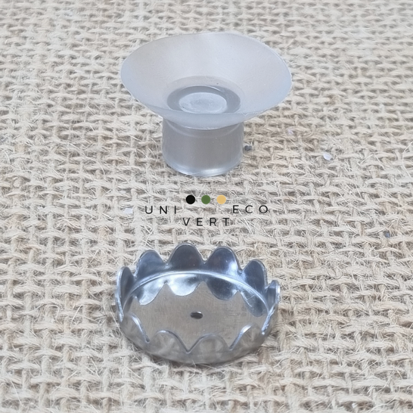 UNIVERTECO a sélectionné tout spécialement pour vous ce porte savon aimanté  "made in France" de chez CHAMARREL. Le porte-savon aimanté garantit un séchage rapide et intégral de votre savon ou shampoing solide, qui dure plus longtemps. Minimaliste, pratique et puissant Fabriqué en France  Pour une utilisation économique et durable de votre cosmétique solide Mobile et esthétique Sans perçage ni collage Entretien facile
